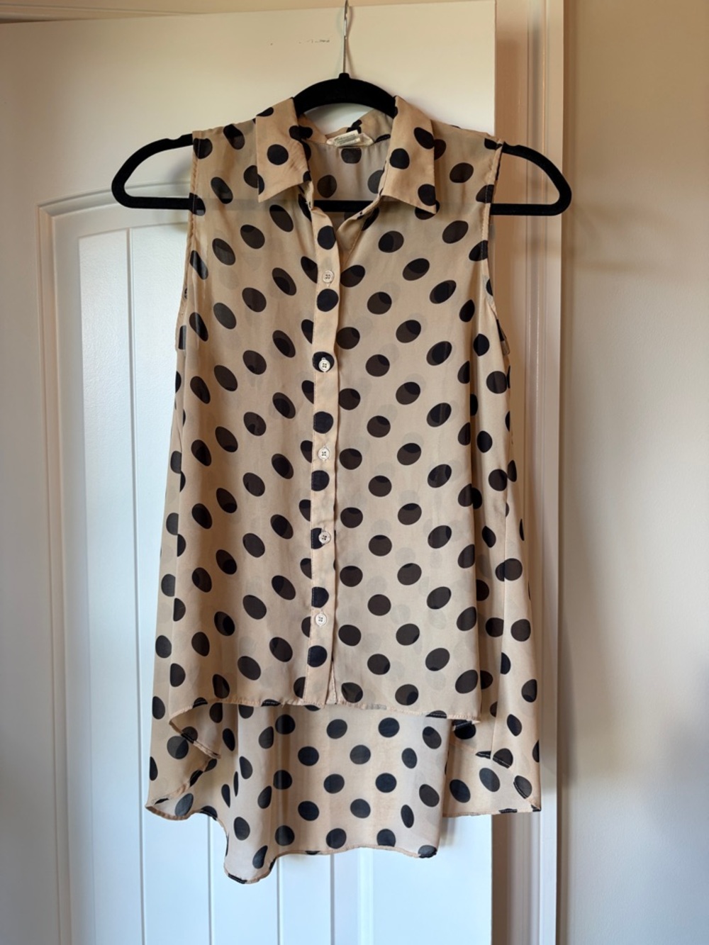 Sans Souci Beige and Black Polka Dot Sleeveless Button-Front Blouse